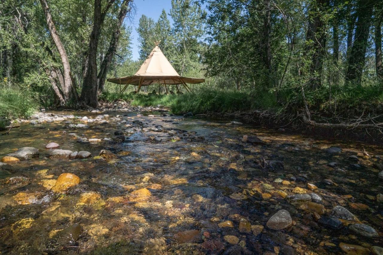 Bodhi Farms Hotel Bozeman Exterior photo